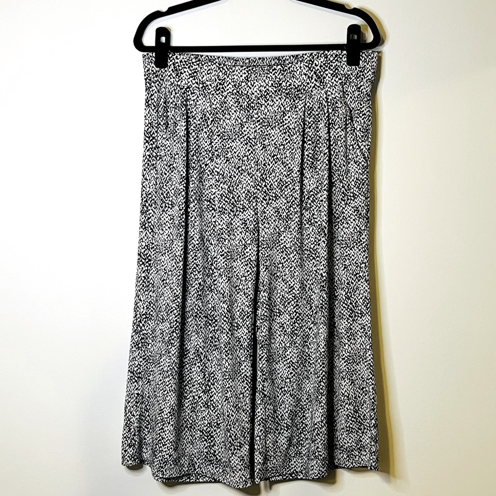 Jones New York Signature Pull On Wide Leg Crop Pants Black and White Size M